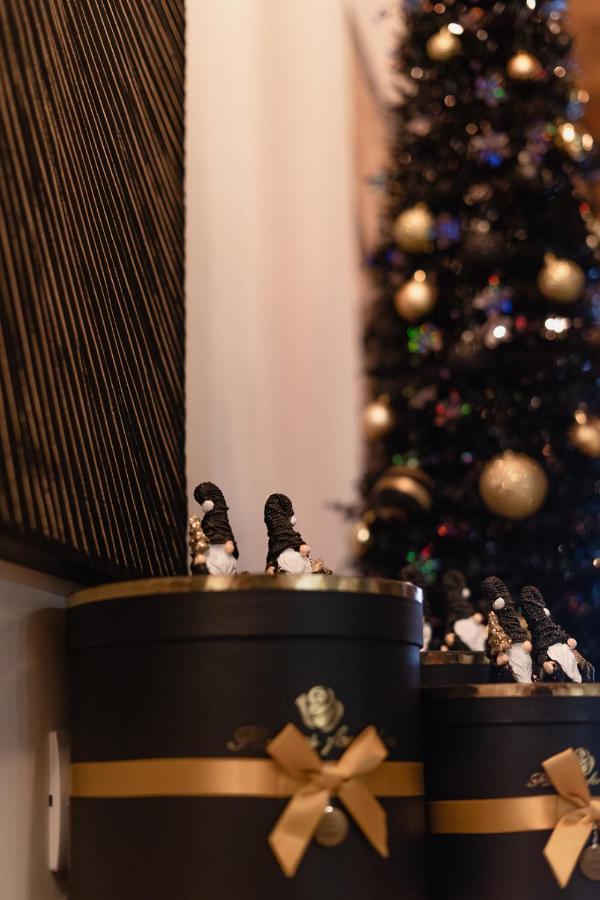 Le Boutique Luxury Rooms Diffused In Historic Center فيوميتشينو المظهر الخارجي الصورة