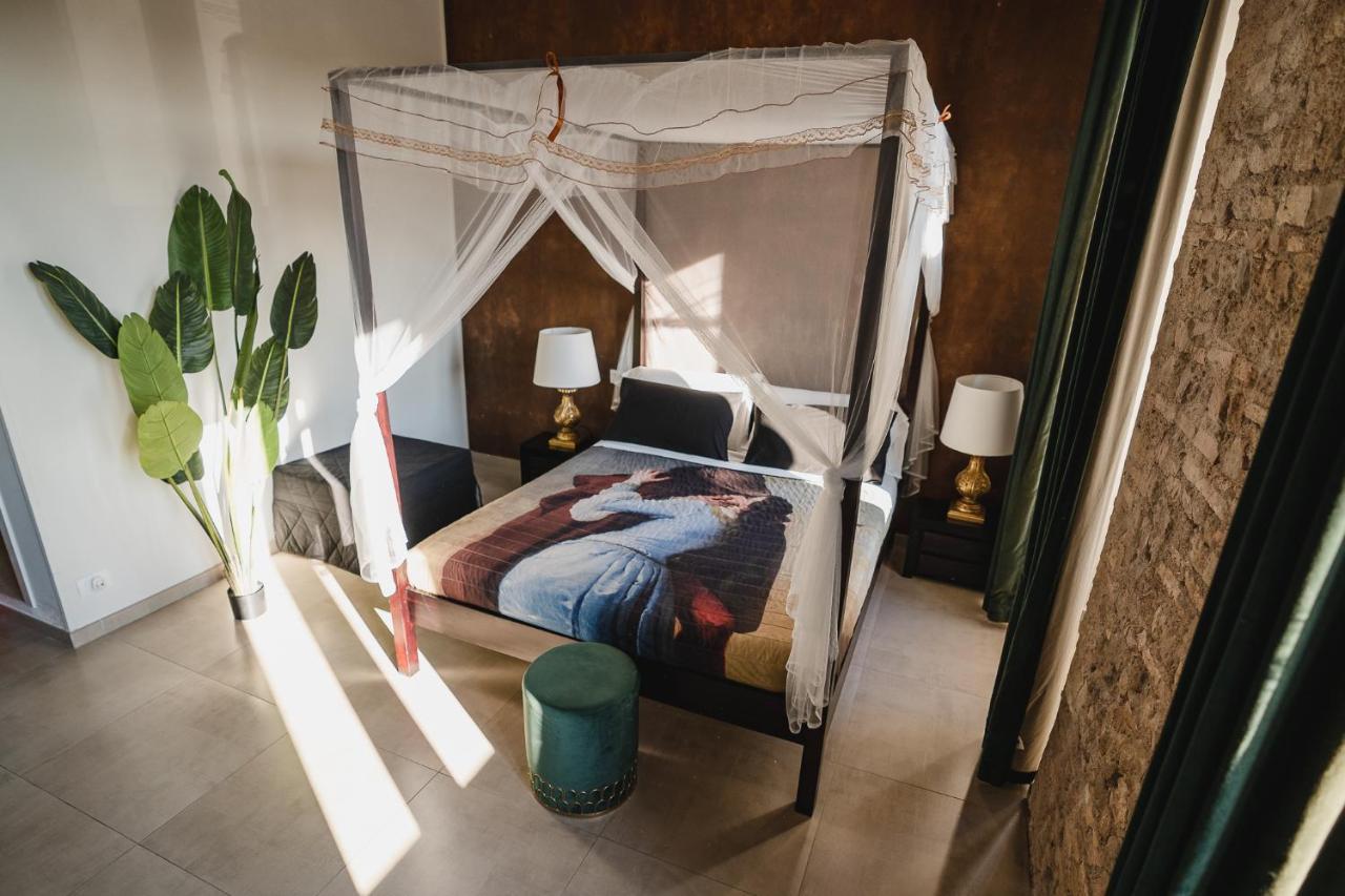 Le Boutique Luxury Rooms Diffused In Historic Center فيوميتشينو المظهر الخارجي الصورة