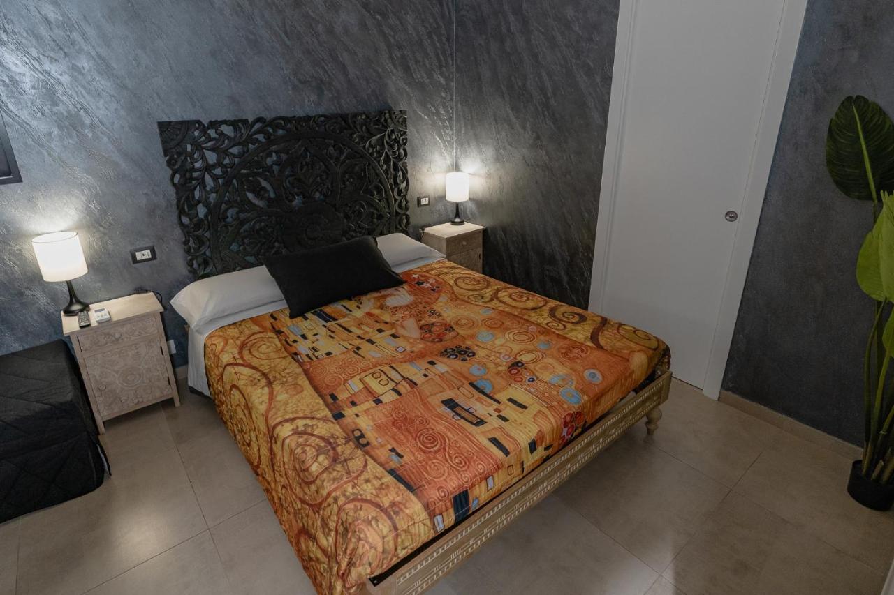 Le Boutique Luxury Rooms Diffused In Historic Center فيوميتشينو المظهر الخارجي الصورة