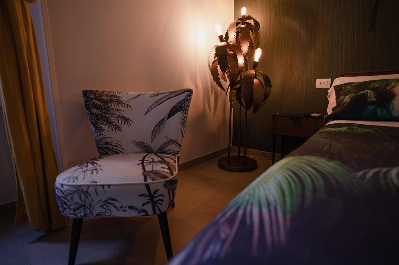 Le Boutique Luxury Rooms Diffused In Historic Center فيوميتشينو المظهر الخارجي الصورة