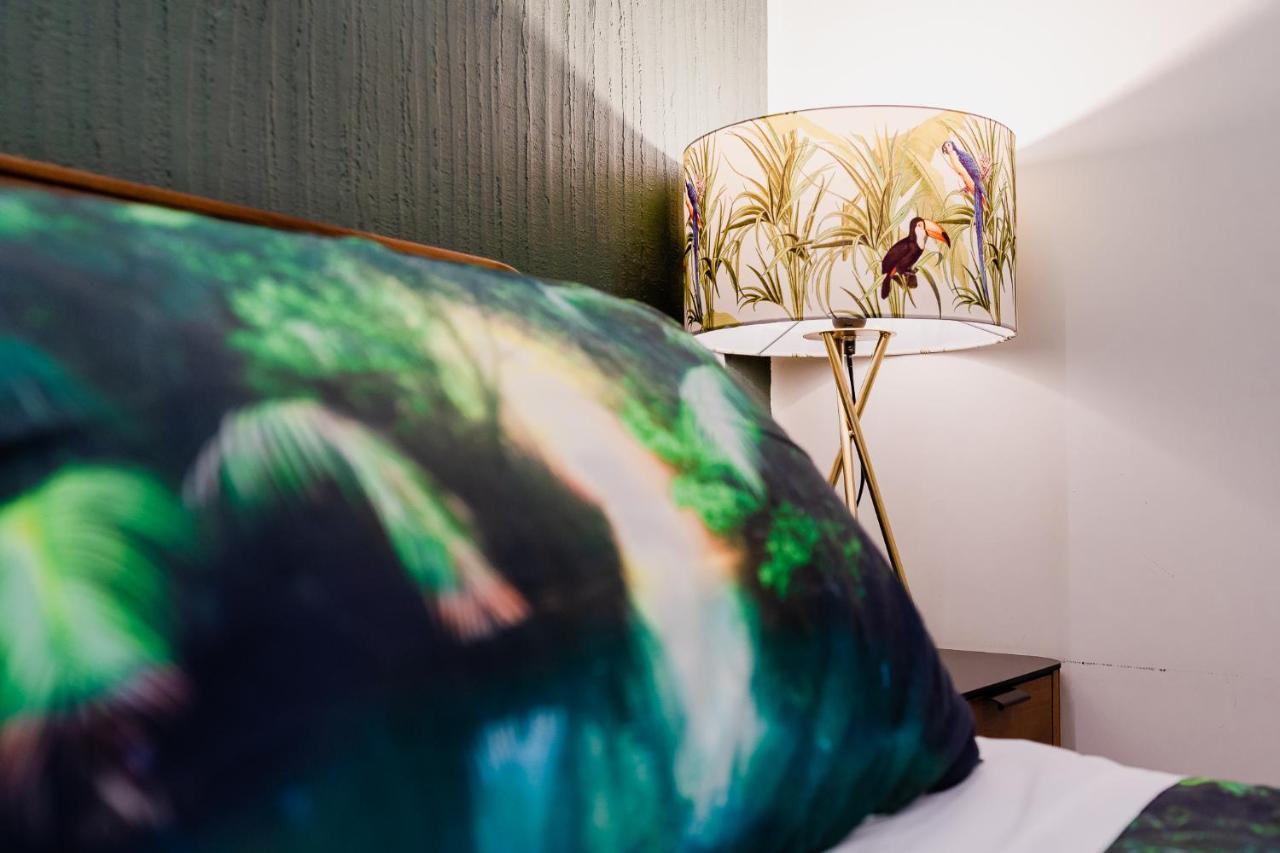 Le Boutique Luxury Rooms Diffused In Historic Center فيوميتشينو المظهر الخارجي الصورة