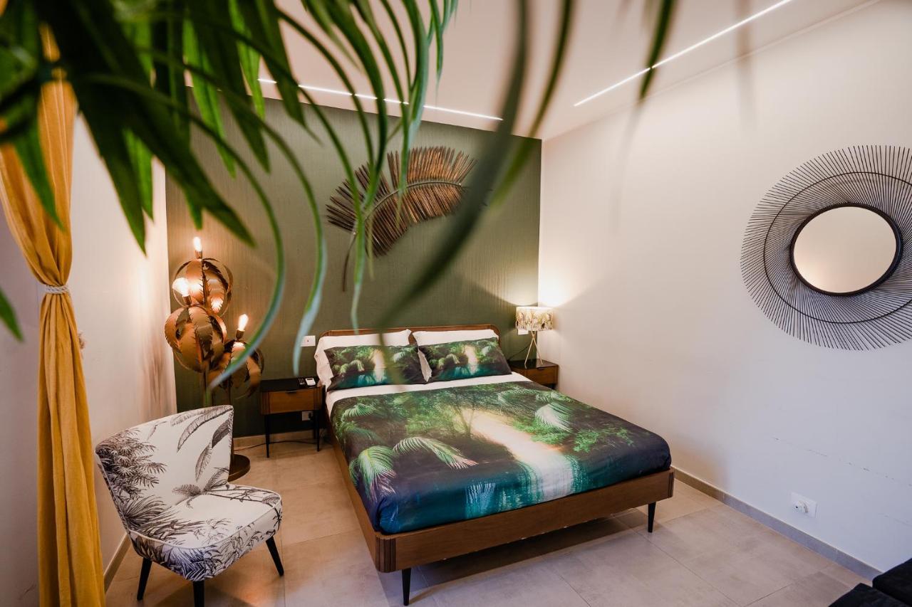 Le Boutique Luxury Rooms Diffused In Historic Center فيوميتشينو المظهر الخارجي الصورة