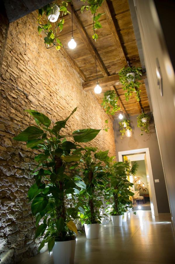 Le Boutique Luxury Rooms Diffused In Historic Center فيوميتشينو المظهر الخارجي الصورة